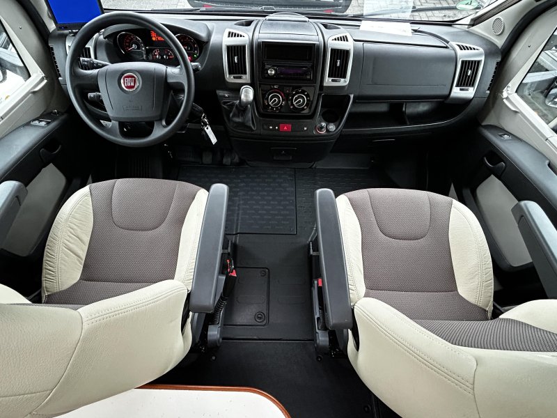 Adria Coral A 670 SL Capucine 2015